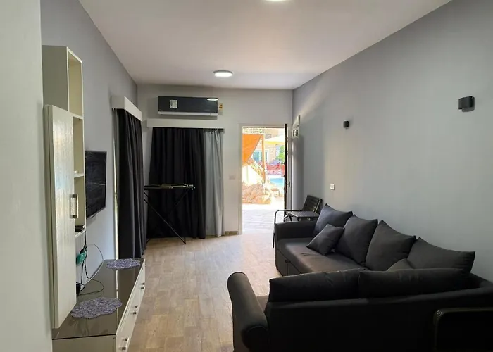 Mona Apartment
